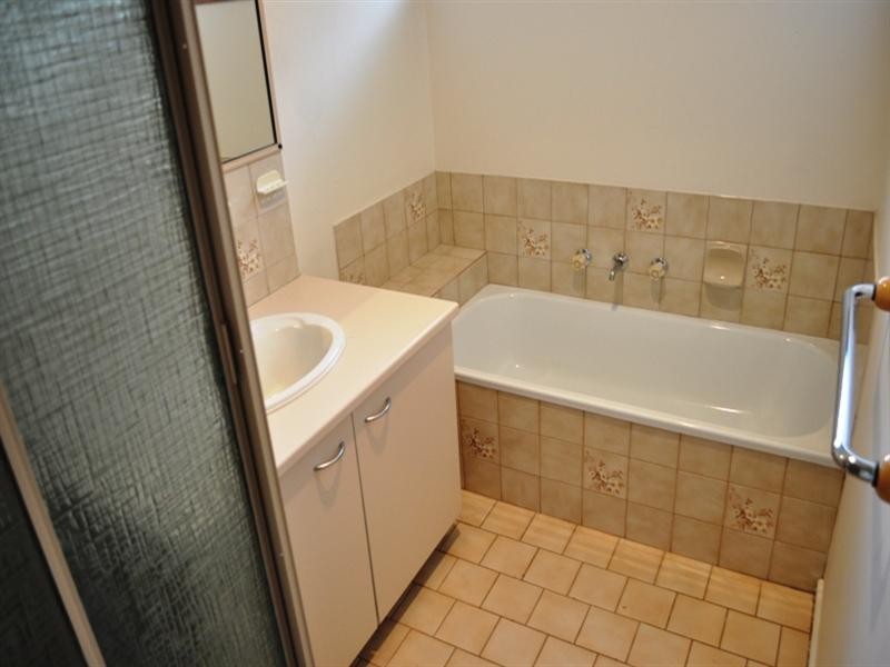 2/12-14 Franklin Road, Doncaster East VIC 3109