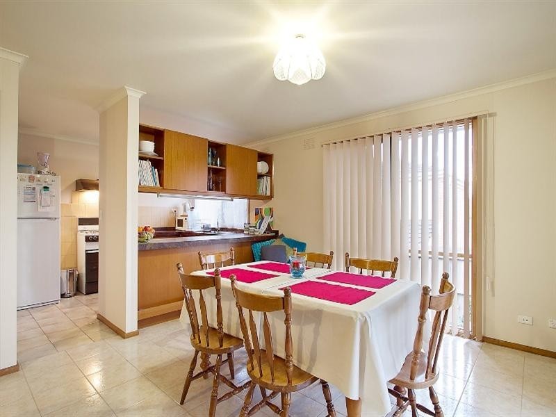 69 Santa Rosa Boulevard, Doncaster East VIC 3109