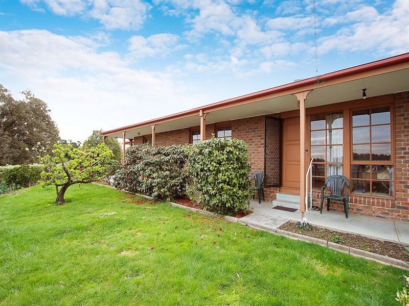 69 Santa Rosa Boulevard, Doncaster East VIC 3109