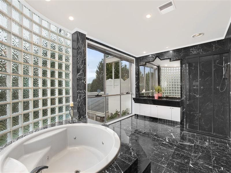 6 Sunny Rise, Templestowe VIC 3106