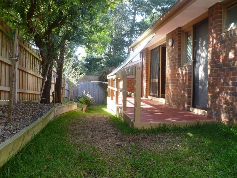 9/17 Fullwood Parade, Doncaster East VIC 3109