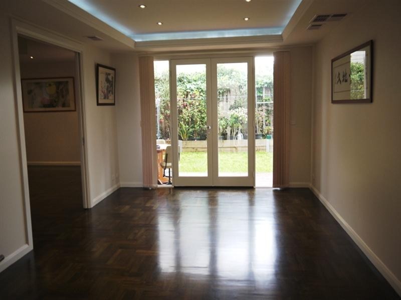 2/11 Highfield Road, Doncaster East VIC 3109