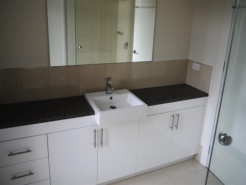 2/11 Highfield Road, Doncaster East VIC 3109