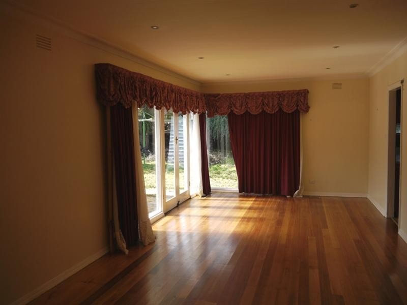 45 Banool Quadrant, Doncaster East VIC 3109