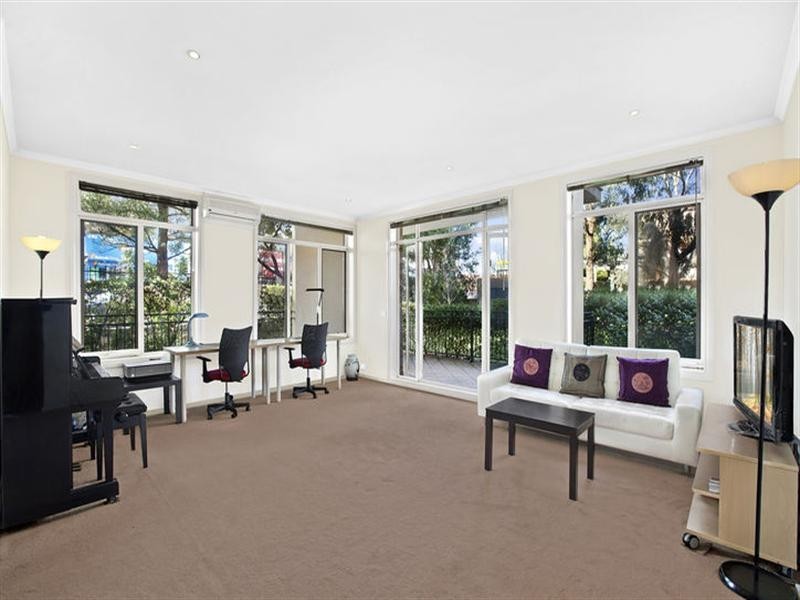 1/243 Blackburn Road, Doncaster East VIC 3109