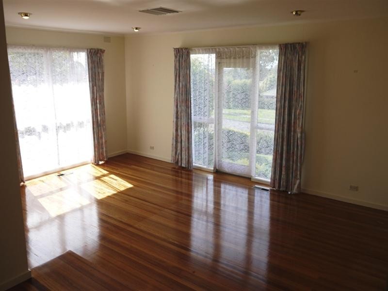 8 Gemini Close, Doncaster East VIC 3109