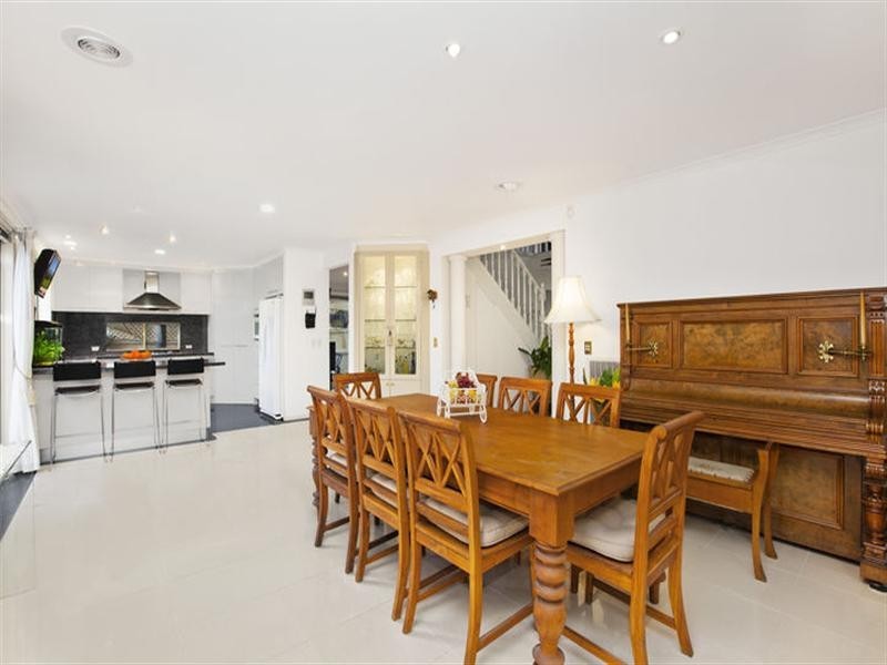 68 Yarra Valley Boulevard, Bulleen VIC 3105