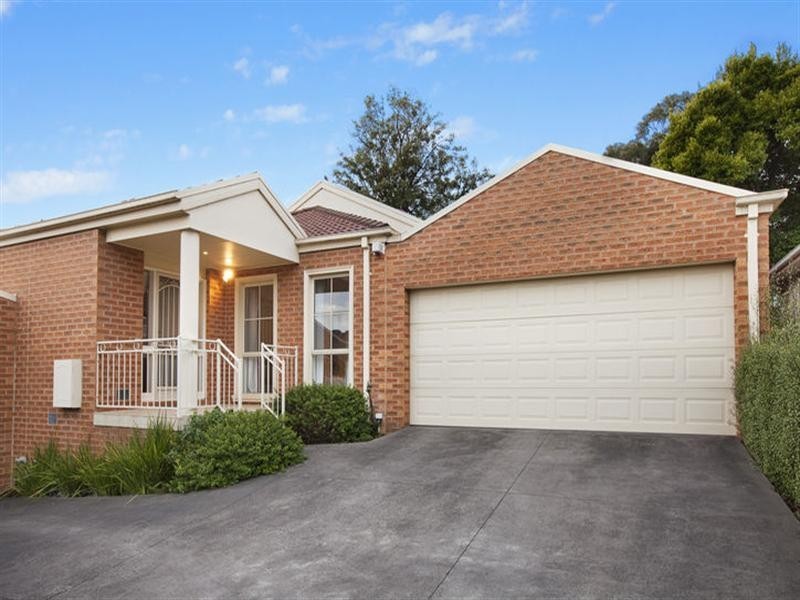 2/6 Mantell Street, Doncaster East VIC 3109