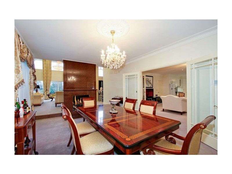 36 Sarah Crescent, Templestowe VIC 3106