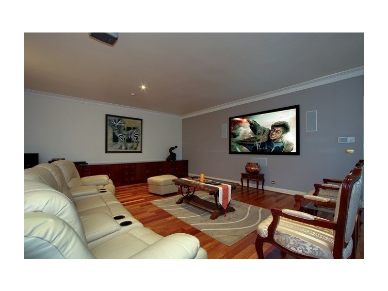 36 Sarah Crescent, Templestowe VIC 3106