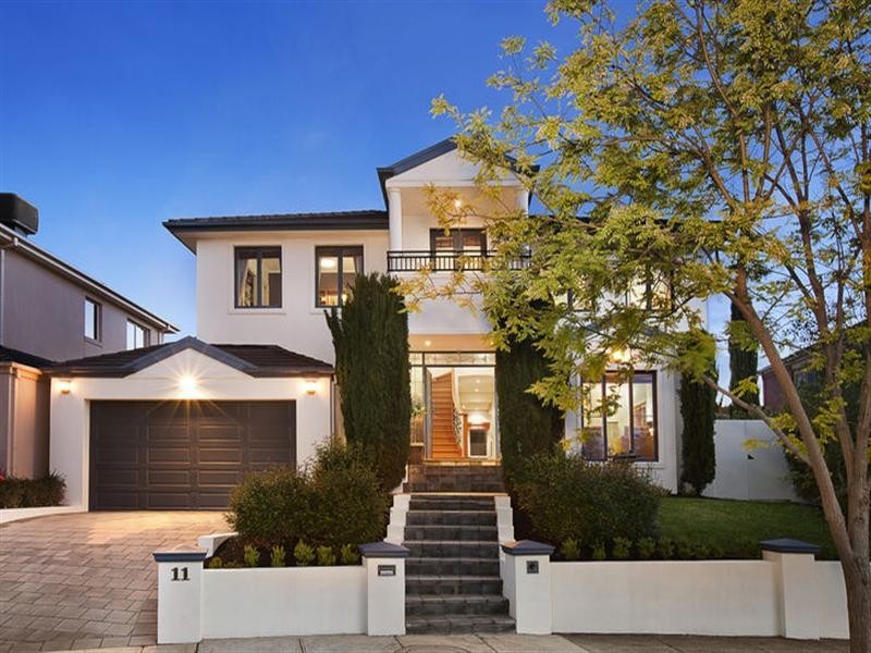 11 Woodlands Edge, Templestowe VIC 3106