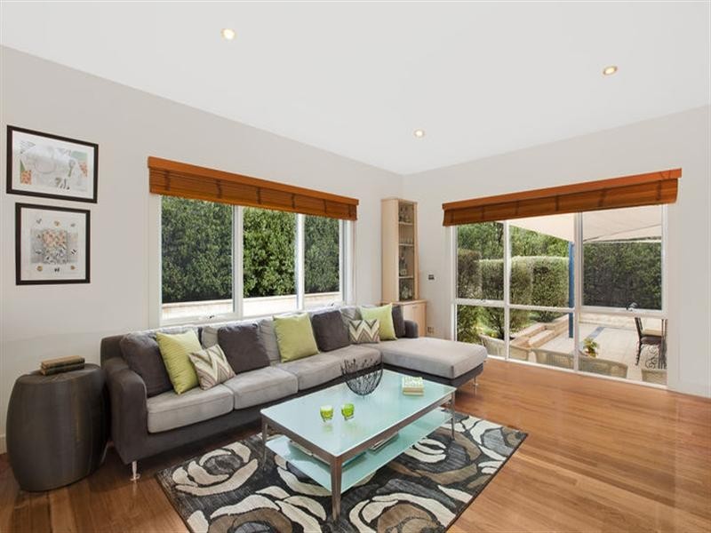 11 Woodlands Edge, Templestowe VIC 3106