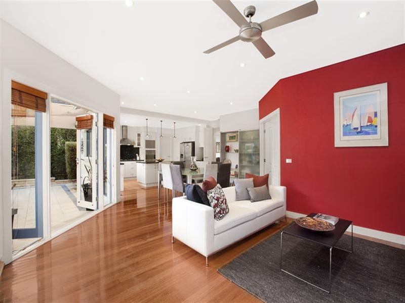 11 Woodlands Edge, Templestowe VIC 3106