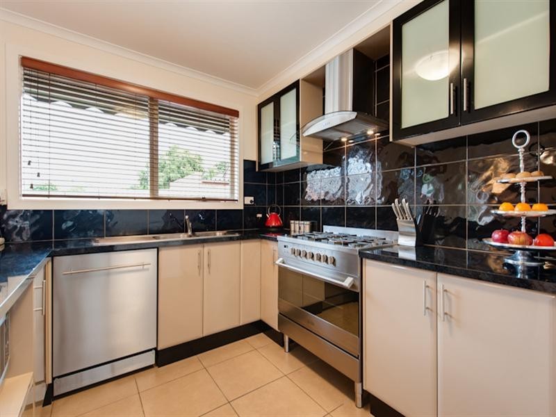 4/7 Wetherby Road, Doncaster VIC 3108