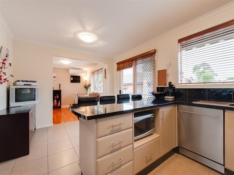 4/7 Wetherby Road, Doncaster VIC 3108