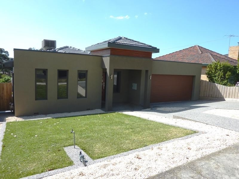 23 Robinson Grove, Bulleen VIC 3105