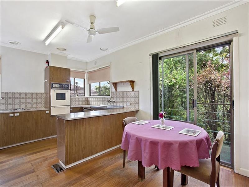 31 Denis Street, Mitcham VIC 3132