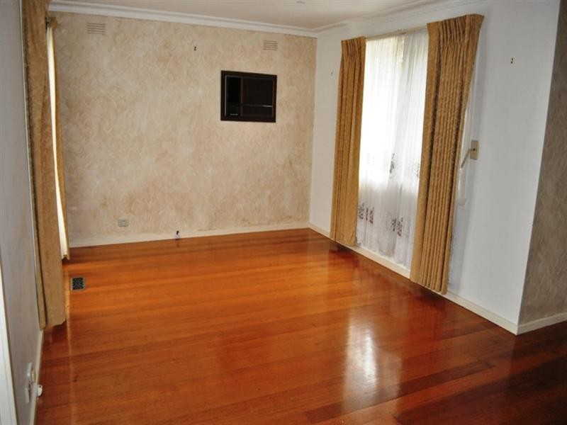 4 Thomas Street, Doncaster East VIC 3109