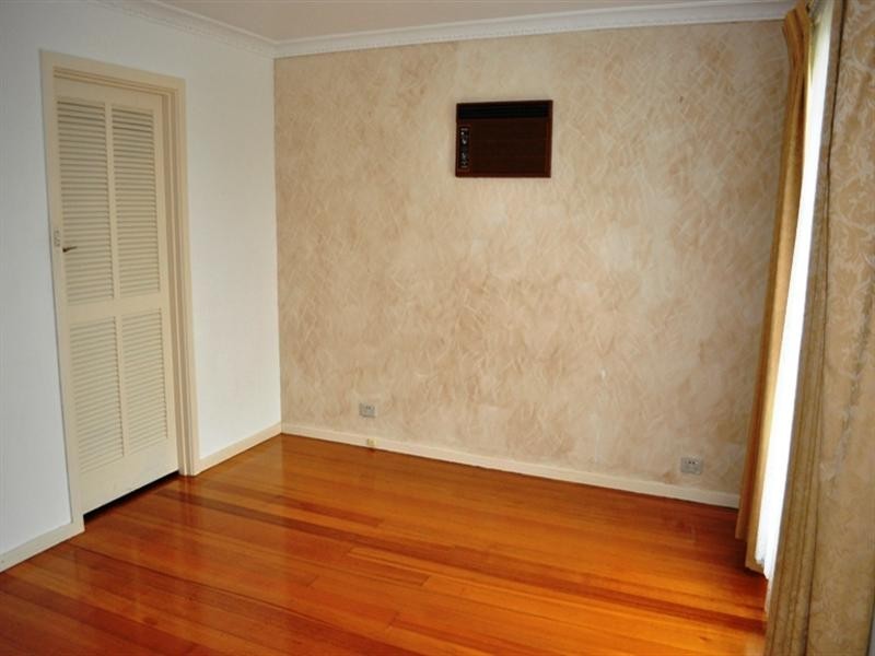 4 Thomas Street, Doncaster East VIC 3109