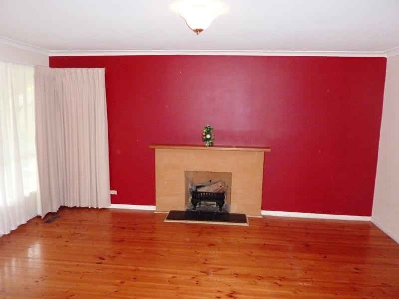 16 Underwood Drive, Donvale VIC 3111