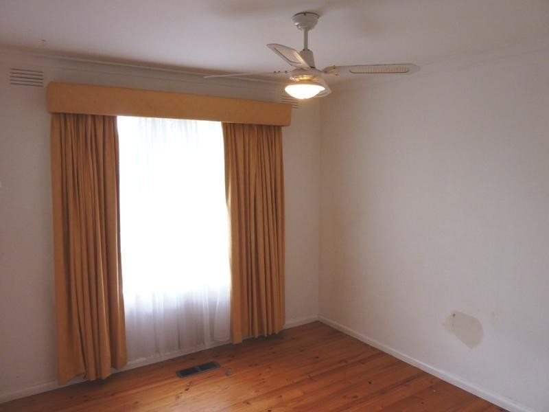 16 Underwood Drive, Donvale VIC 3111