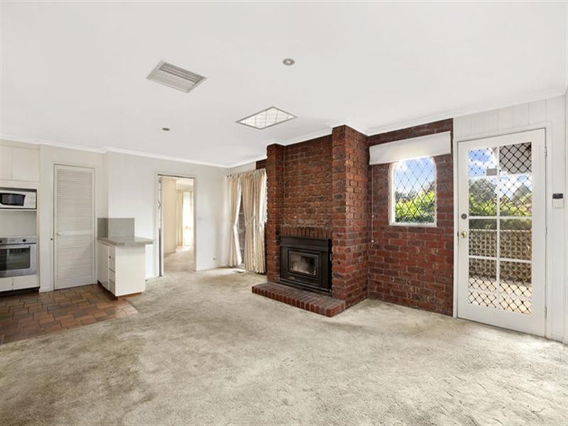 68 Santa Rosa Boulevard, Doncaster East VIC 3109