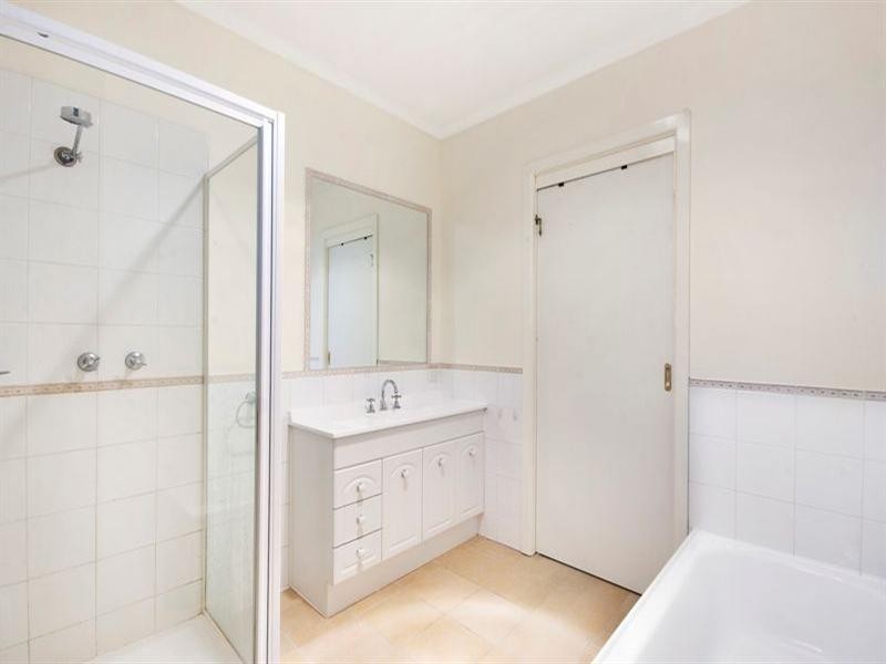 47 Russell Crescent, Doncaster East VIC 3109