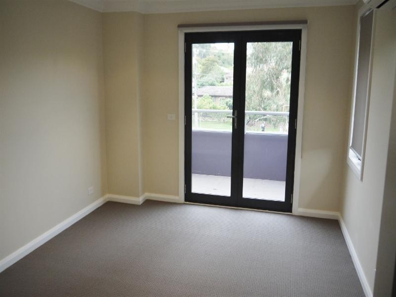 33A Blackburn Road, Doncaster East VIC 3109