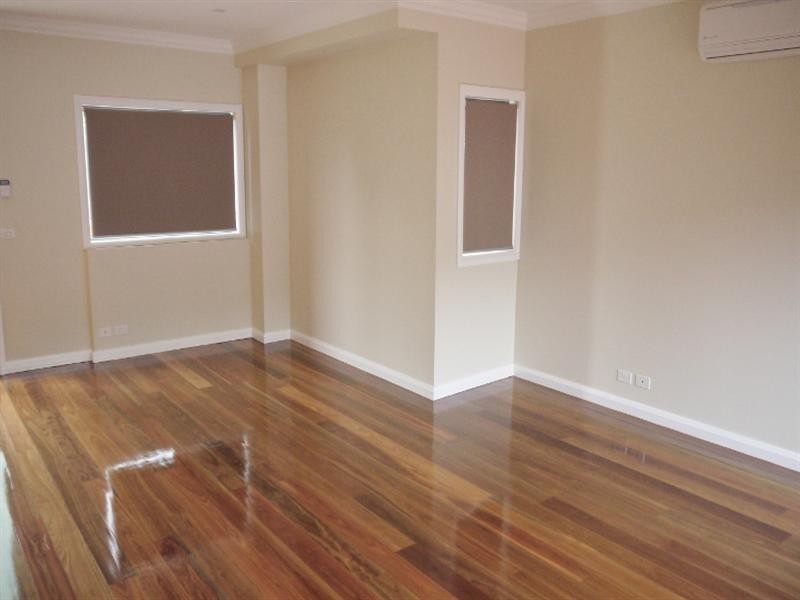 33B Blackburn Road, Doncaster East VIC 3109