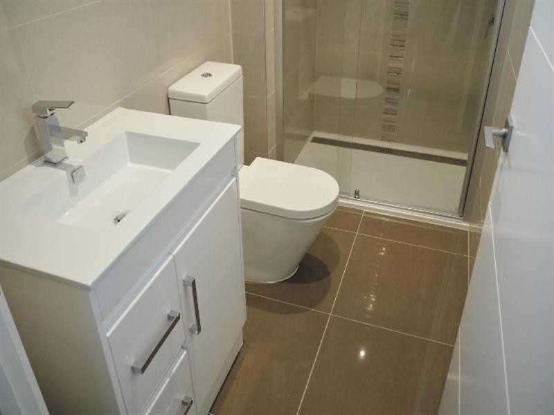 33B Blackburn Road, Doncaster East VIC 3109