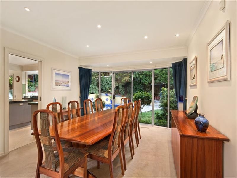 13 Bamfield Close, Templestowe VIC 3106