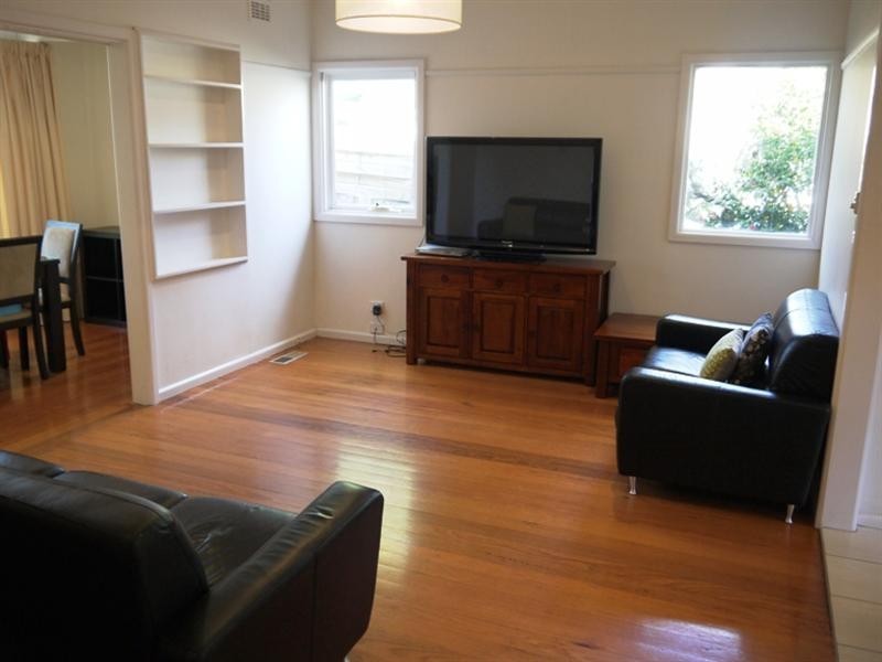 16 Dynes Street, Ringwood East VIC 3135