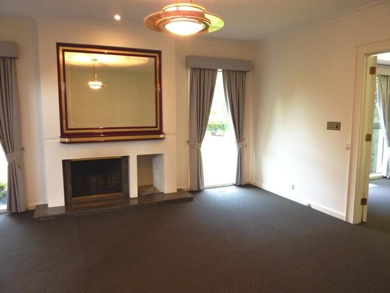 76 Deep Creek Drive, Doncaster East VIC 3109