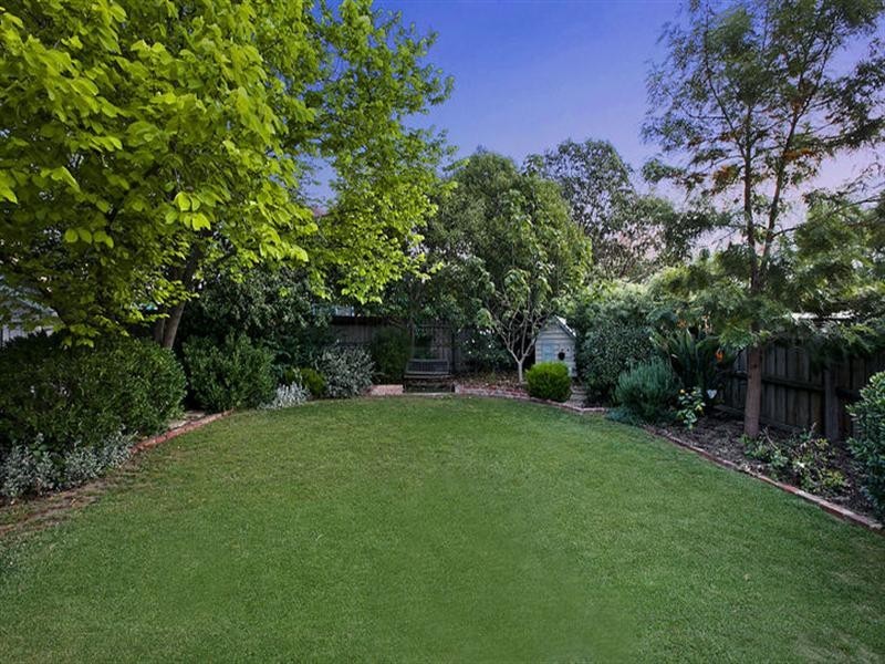 32 Caringal Avenue, Doncaster VIC 3108