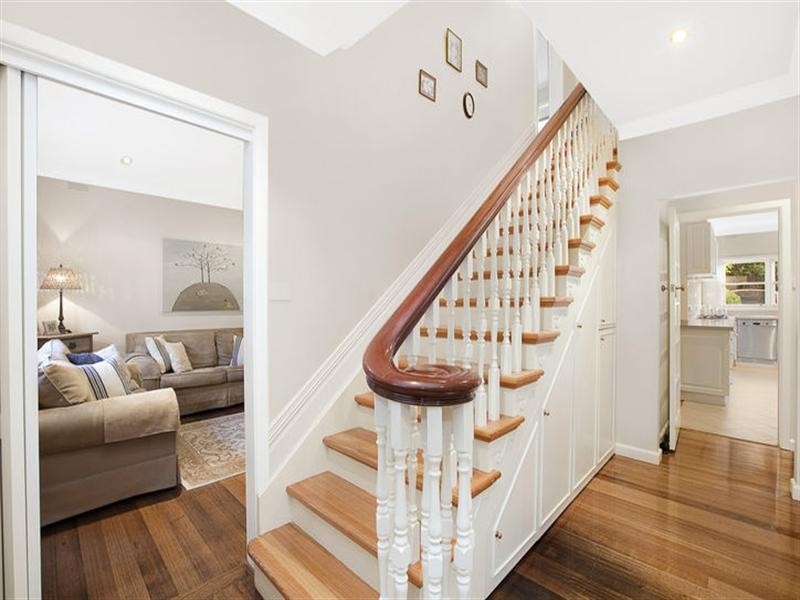 32 Caringal Avenue, Doncaster VIC 3108