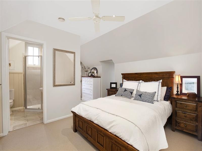 32 Caringal Avenue, Doncaster VIC 3108