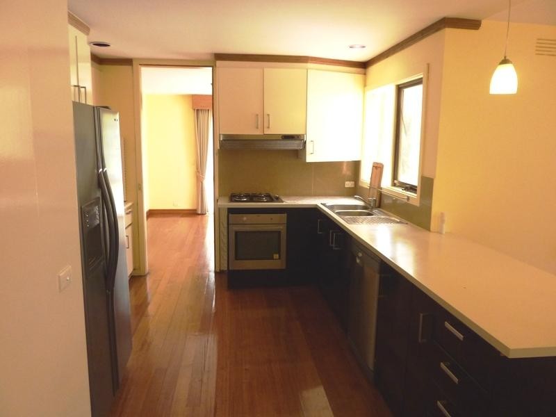 11 Nartanda Court, Doncaster East VIC 3109