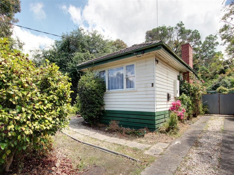 9 Norman Road, Croydon VIC 3136
