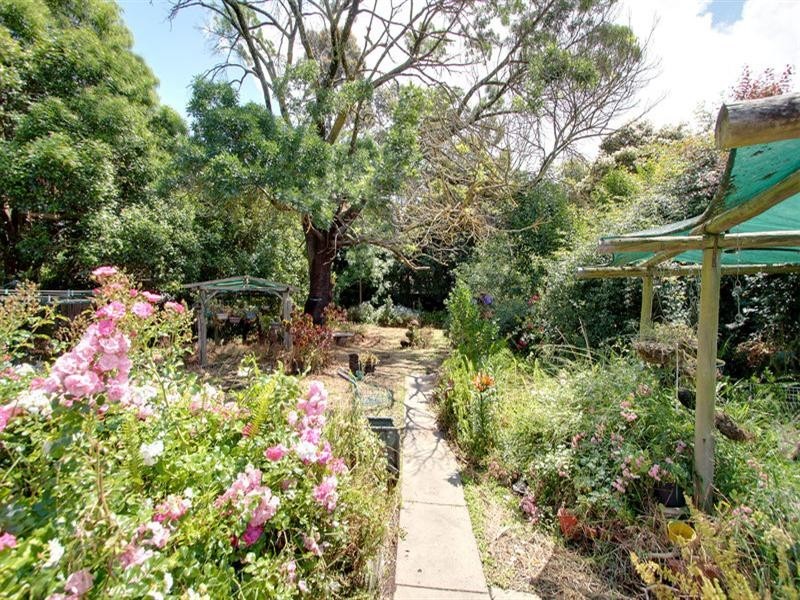 9 Norman Road, Croydon VIC 3136