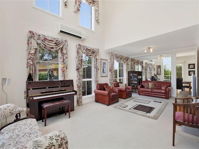 4 Timms Place, Doncaster East VIC 3109