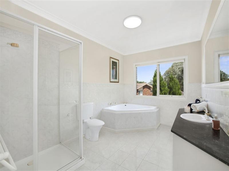 4 Timms Place, Doncaster East VIC 3109