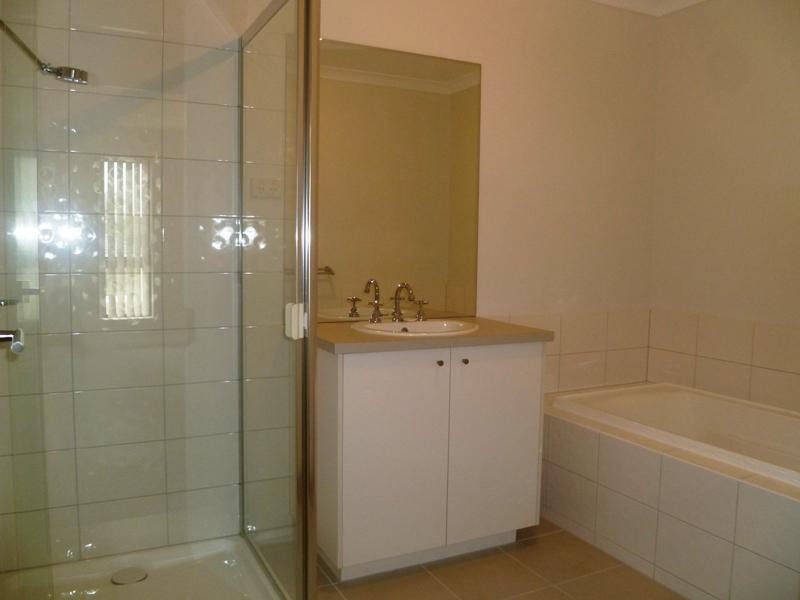 34 Evans Drive, Croydon VIC 3136