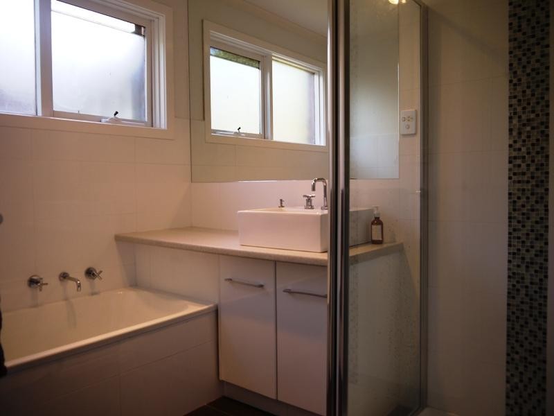 14 Long Valley Way, Doncaster East VIC 3109