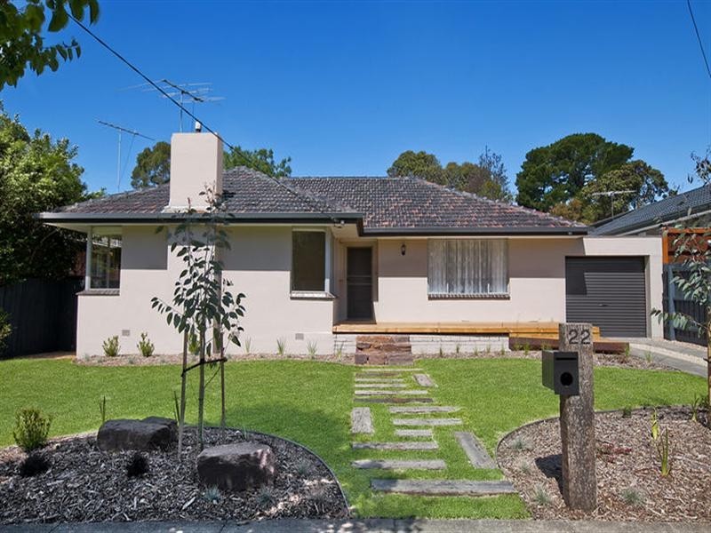 22 Arawata Drive, Doncaster East VIC 3109