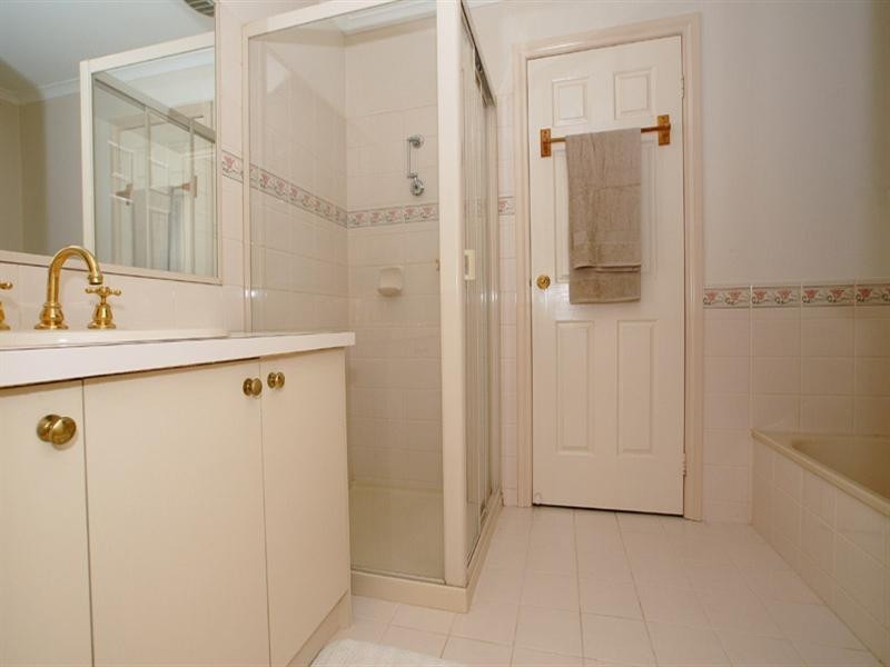 54 Ashmore Road, Forest Hill VIC 3131