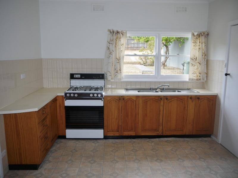 16 Cuthbert Street, Bulleen VIC 3105