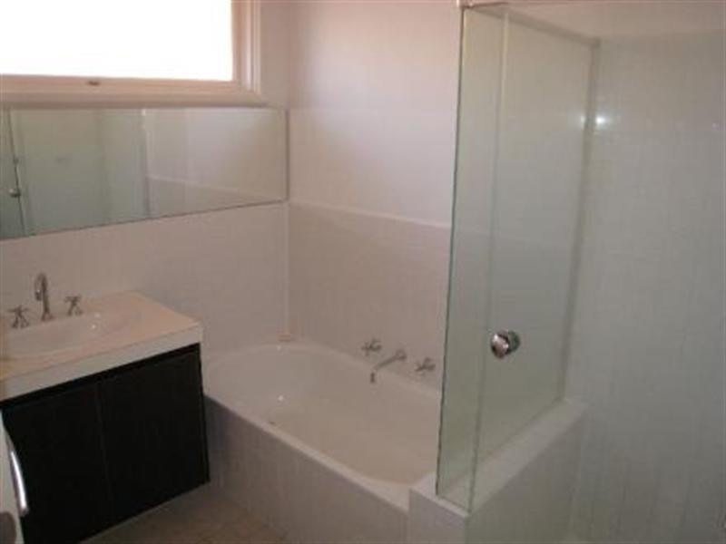 2/51 Rochester Road, Canterbury VIC 3126