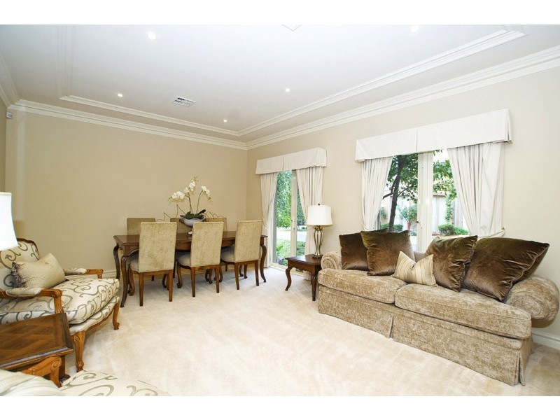 8 Innisfallen Avenue, Templestowe VIC 3106