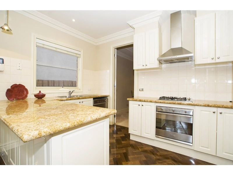 8 Innisfallen Avenue, Templestowe VIC 3106