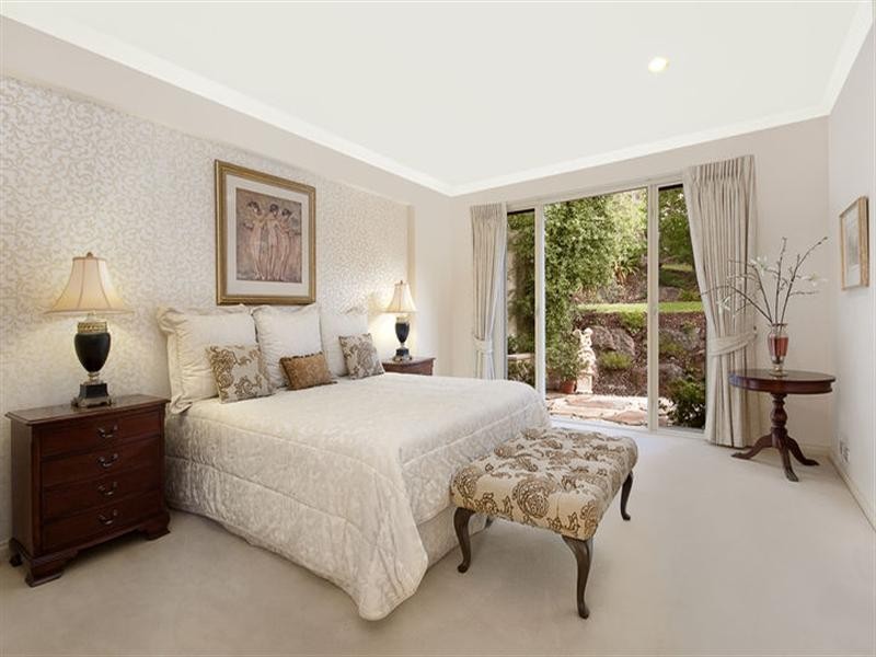 9 Marconi Court, Research VIC 3095